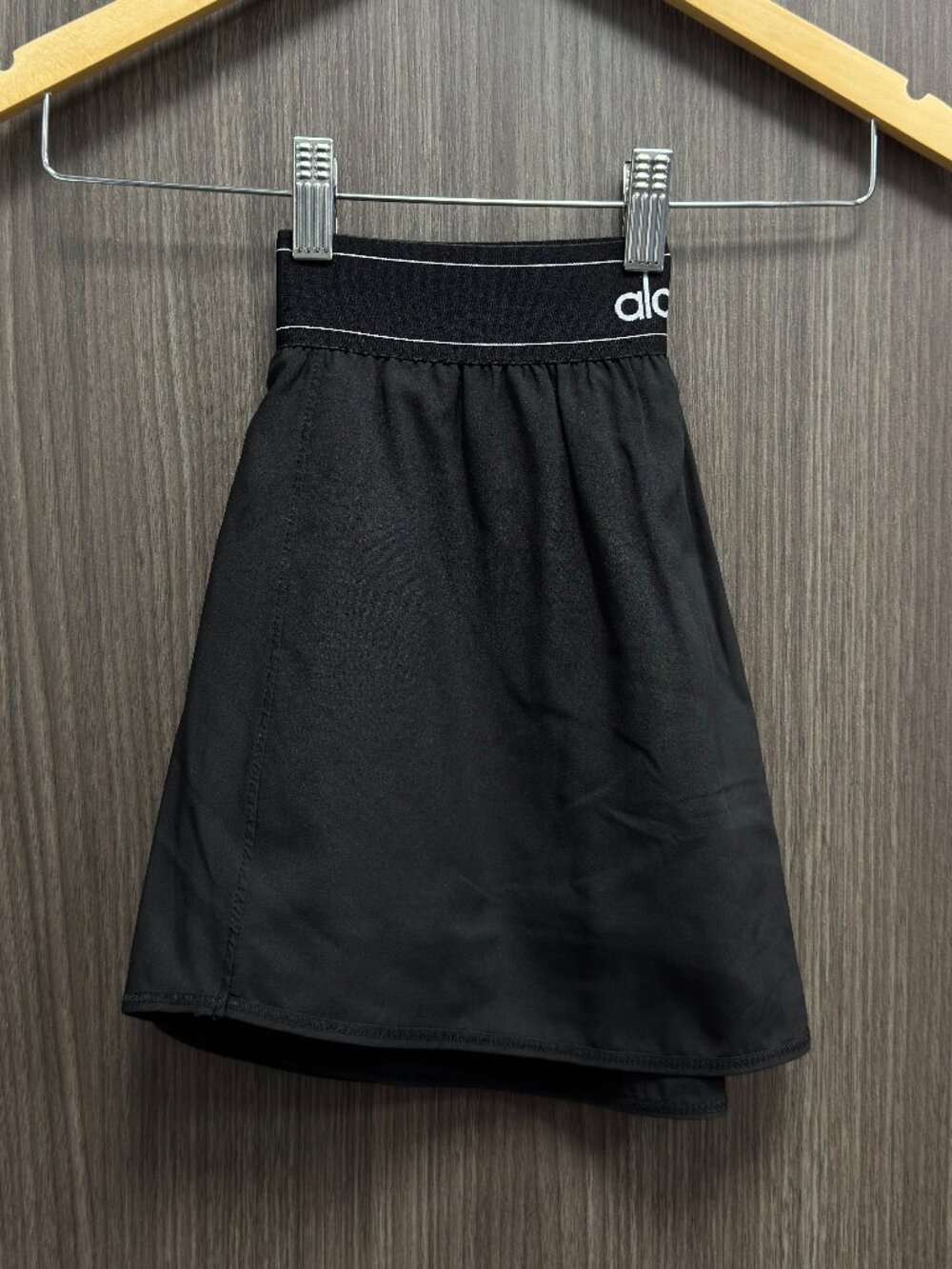 NWT🌻Alo Yoga Match Point Tennis Skirt Black🎼Sporty Chic Mini Skirt - Picture 6 of 8